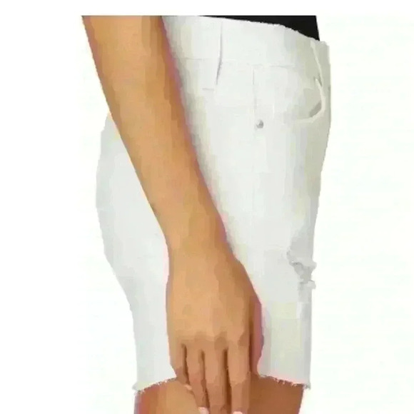 Joe's Jeans 5" Distressed Denim Cut Off Shorts in Sloane size 30 - Picture 3 of 7